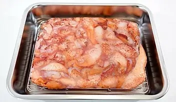 Fig. 4. Para la langosta cocida, los productores pueden aplicar HPP para facilitar la extracción de la carne del marisco HPP. Fuente: Riverside Lobster. Fig. 4. Para la langosta cocida, los productores pueden aplicar HPP para facilitar la extracción de la carne del marisco HPP. Fuente: Riverside Lobster.