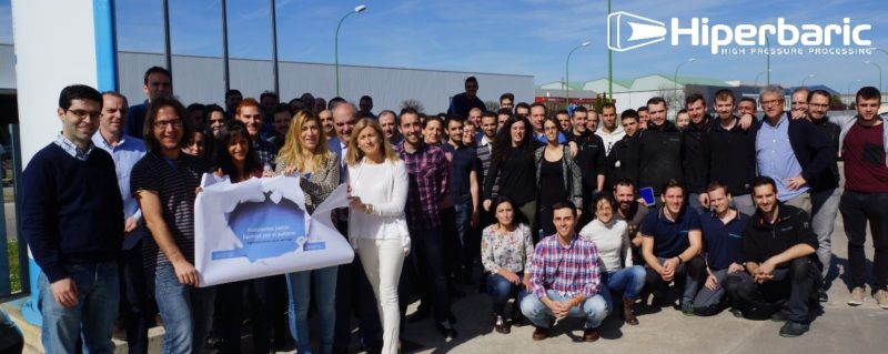 Celebración del día mundial del autismo a las puertas de nuestras instalaciones