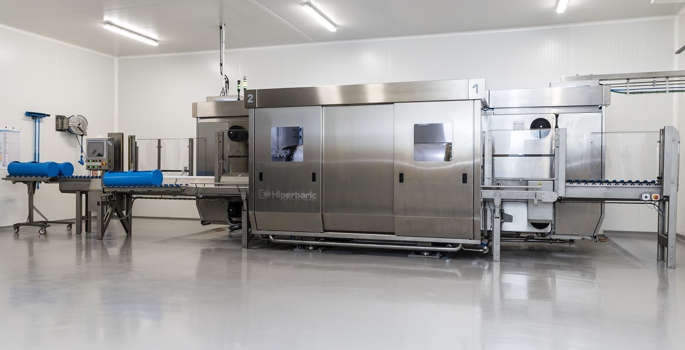 Figure 2: Hiperbaric 135 unit in HiFoodtec facilities