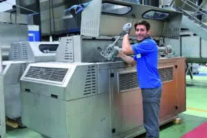 Hiperbaric's technician adjusting HPP intensifiers