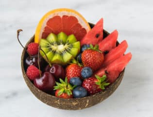 High pressure processing pre-cut fruits: healthy ready-to-eat snacks