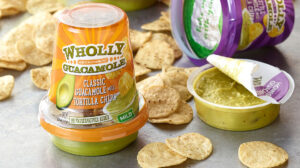 Guacamole HPP de Wholly Guacamolly (Fresherized Foods) en formato snack Guacamole HPP de Wholly Guacamolly (Fresherized Foods) en formato snack