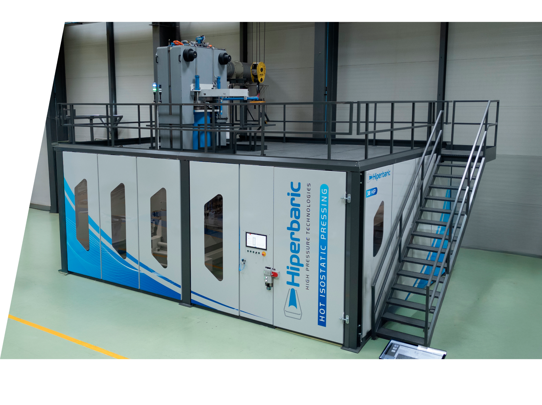 Prensa HIP 38 de Hiperbaric para postprocesado térmico de materiales_cut_lowres